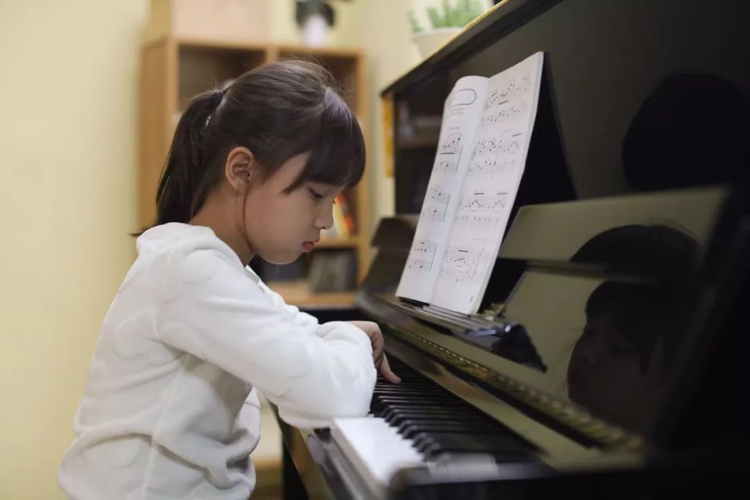 宝贝学琴2个多月了，想问一下北京哪儿可以租钢琴呢？