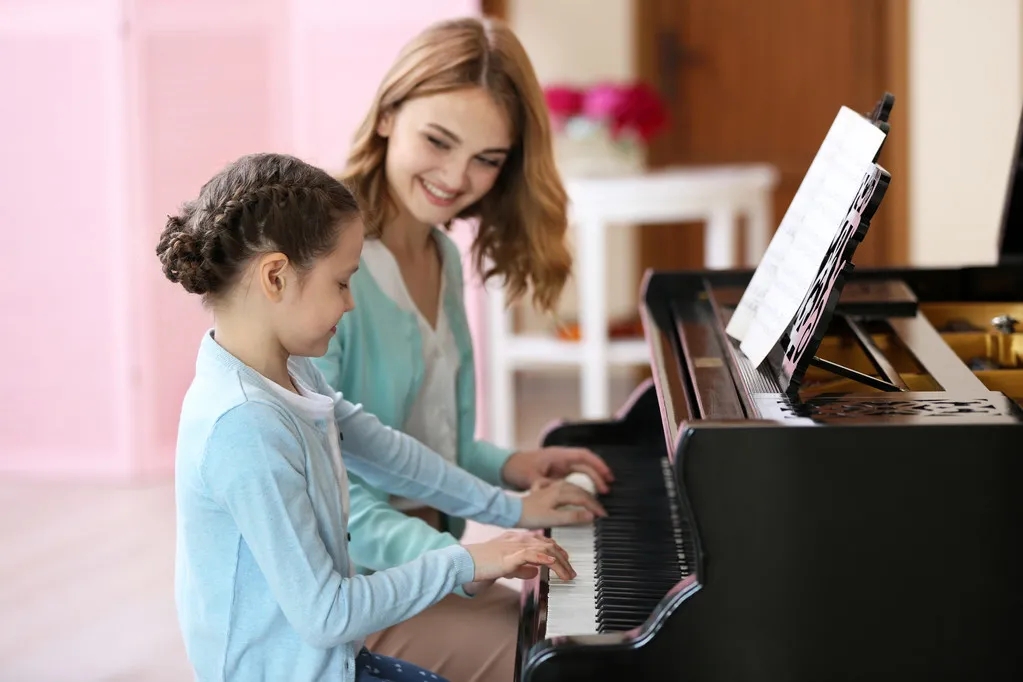 宝宝几岁适合学钢琴？