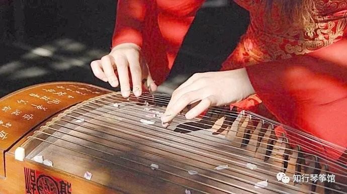 手指独立性差导致的古筝弹奏技术障碍，如何克服？