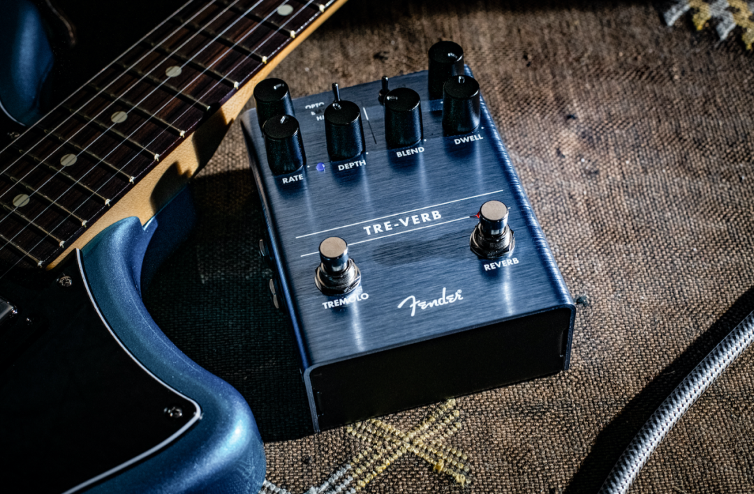 经典音箱效果的再现，Fender Tre-Verb混响颤音单块效果器