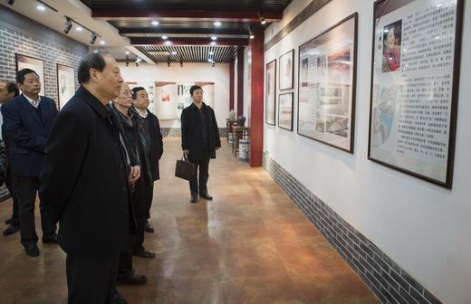 中国轻工业联合会副会长、中国乐器协会理事长王世成赴肃宁调研